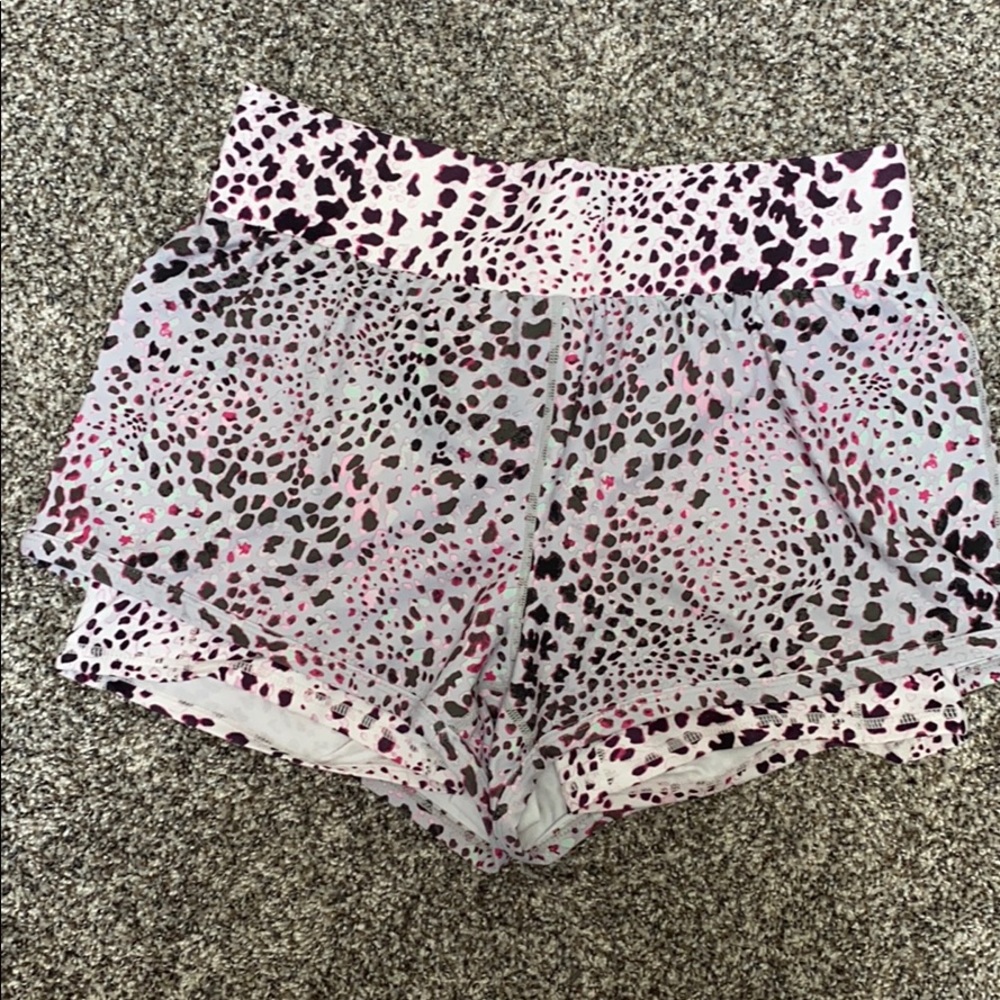 Fabletics Olesia pocket run shorts